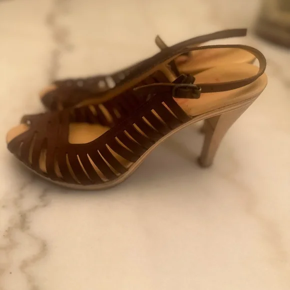 KORS Michael Kors Sentra Safari/ Matte Vac size 8 - Picture 1 of 6